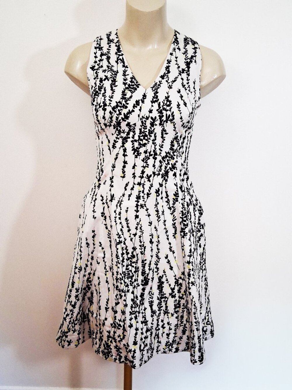 Sinequanone Silk Dress, Black & White Print, Size 36, With Pockets & Back Zip